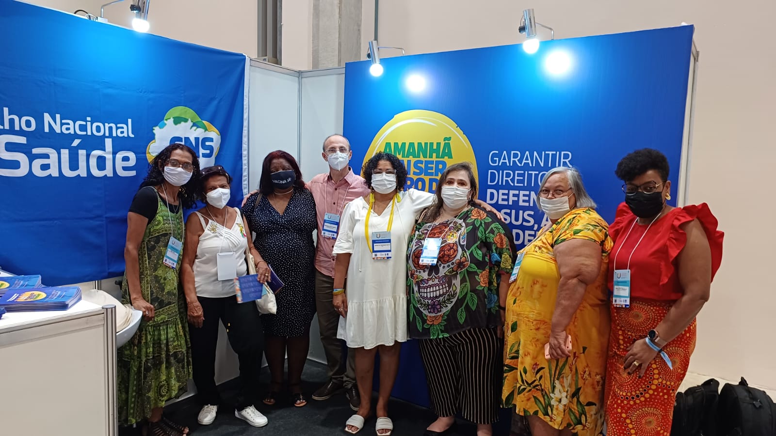 Tania ao lado de outras lideranças comunitárias durante evento promovido pelo Conselho Nacional de S